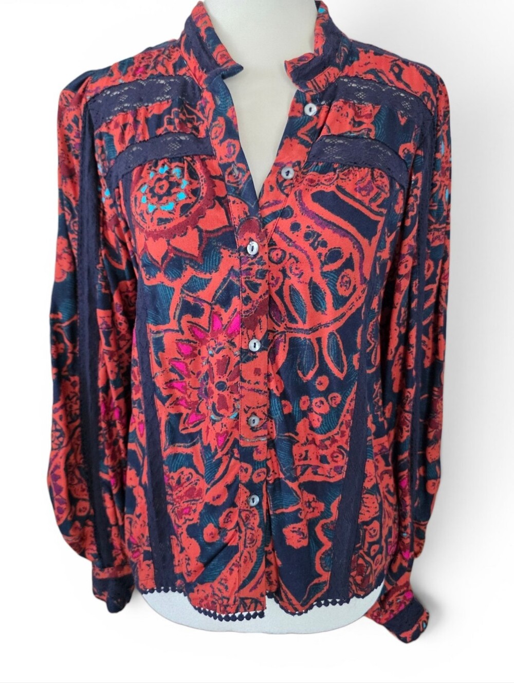 Button-Front Floral Print Blouse in Navy and Coral